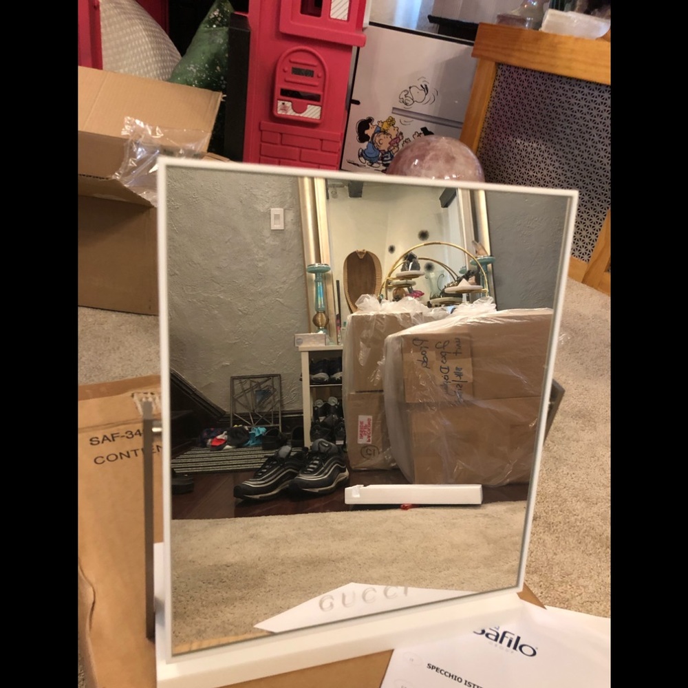 NEW 100% AUTHENTIC GUCCI VANITY MIRROR MARBLE